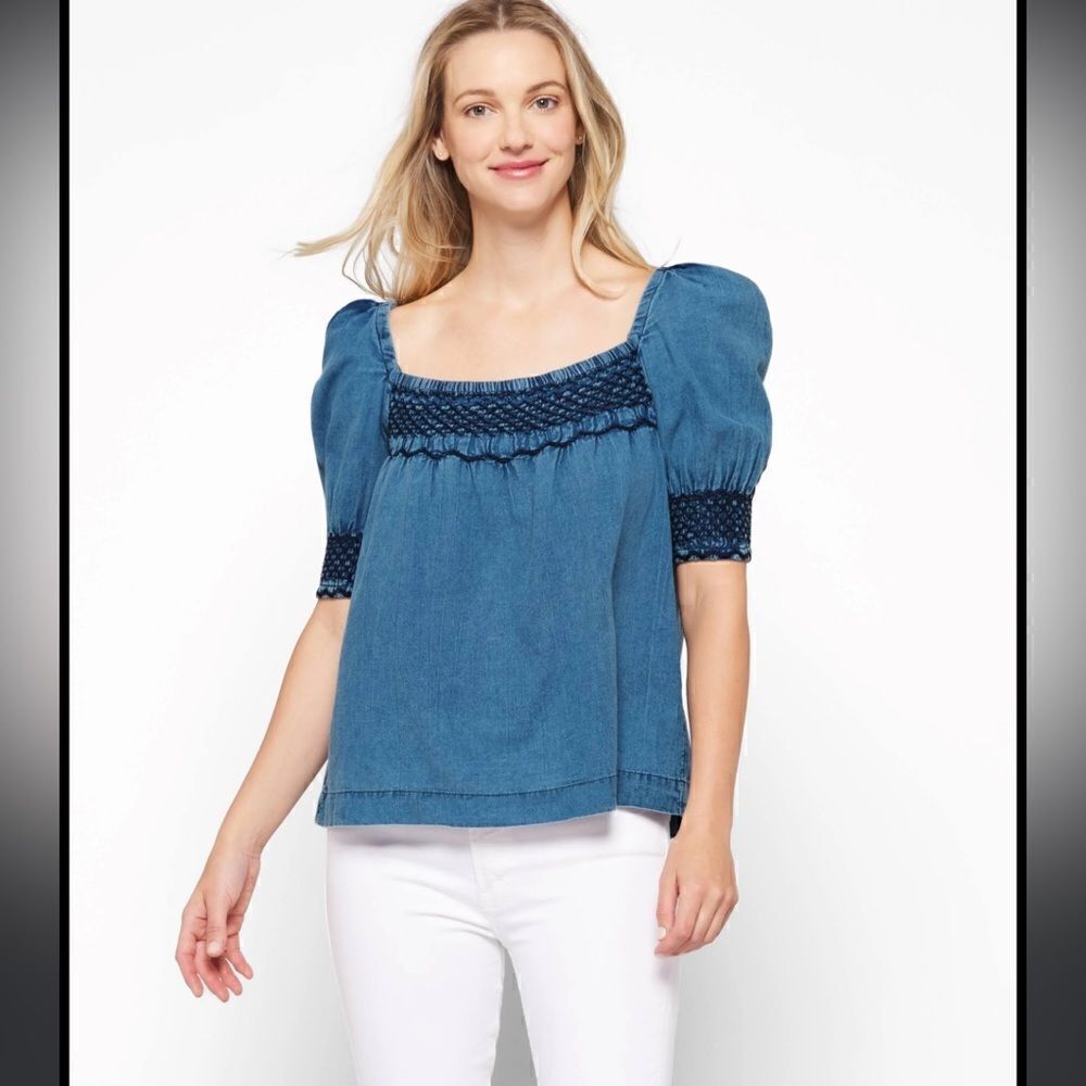 Faherty Organic Presley Embroidered Detail Chambray Top Size S NWT
